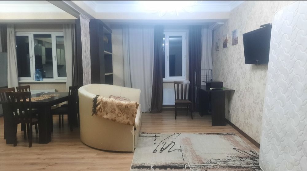 Диван  б/у Диван