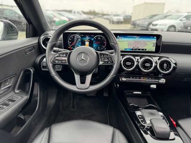 Продавам Мерцедес А180д/2019г164000км/32500лв