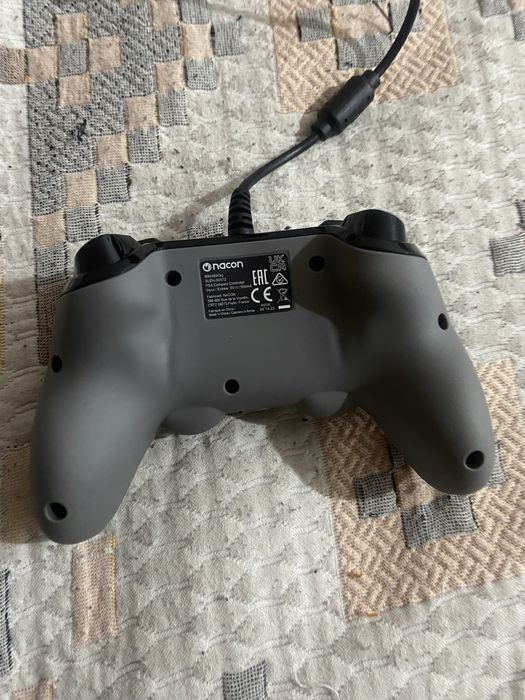 PS4 Джойстик Nacon