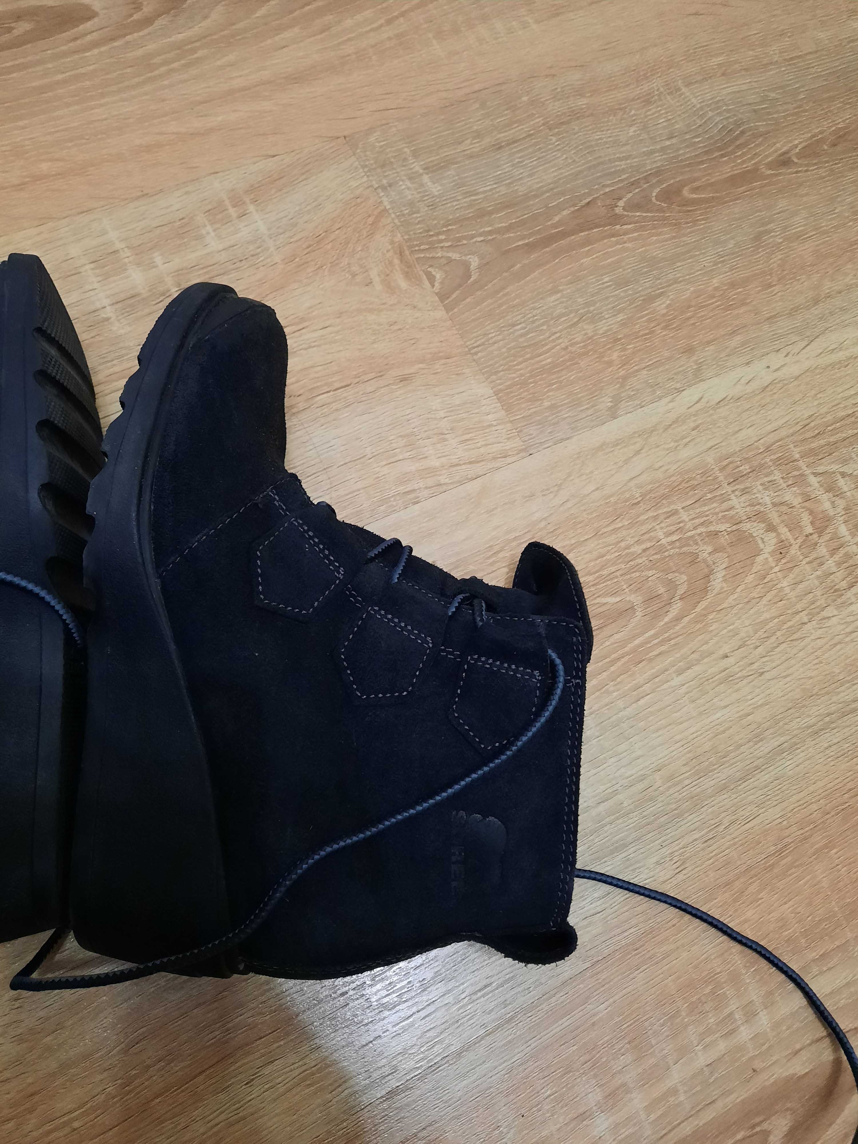 Ghete piele, marimea 36, marca Sorel