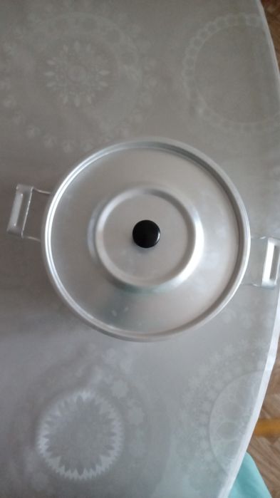 Кастрюля алюминиевая