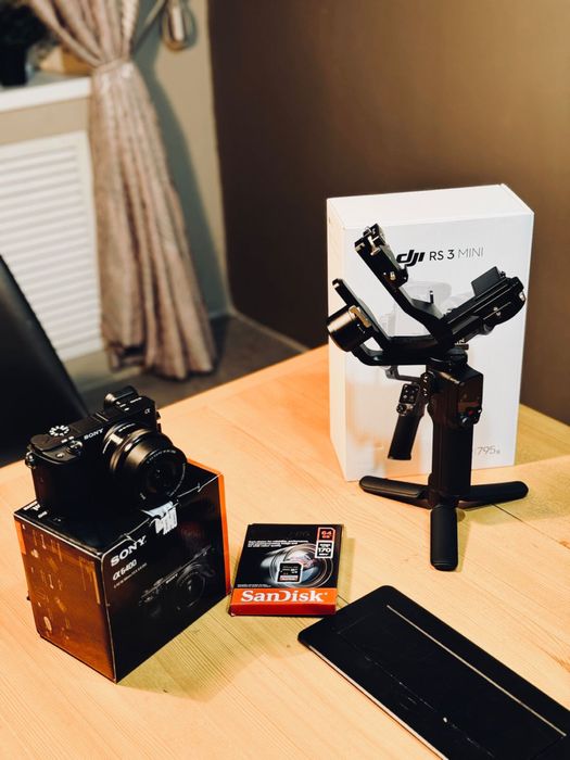 Sony 6400,dji rs3 mini,sigma 18-50mm