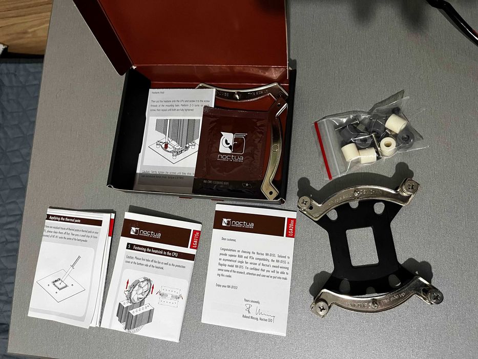 Noctua NH-D15S + 2x LGA1700 mounting kit (възможни липси по китовете)