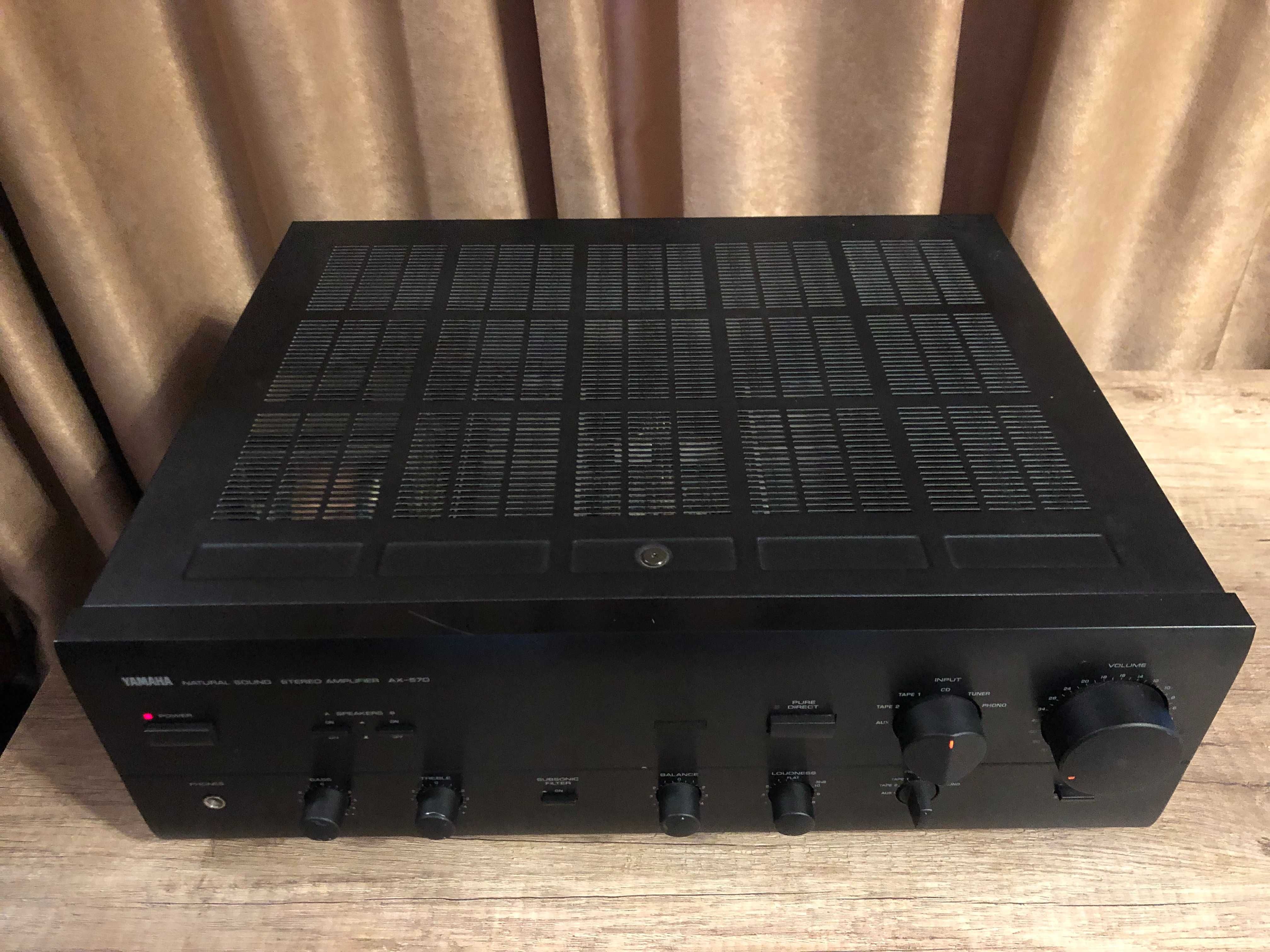 Yamaha AX-570 amplificator stereo