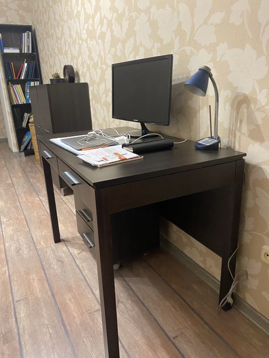 Продам мебель в  кабинет