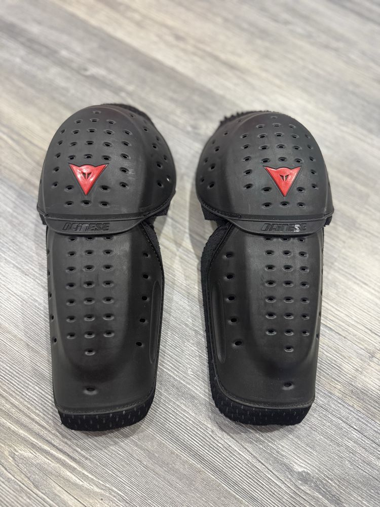 Яке с протектори Dainese 48