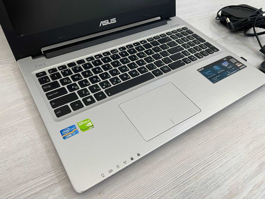 Металлический ноутбук ASUS K56C (Core i7 / NVIDIA GeForce)