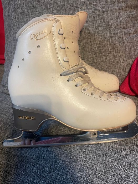 Patine Edea Chorus cu lame Mk Professional mar. 225