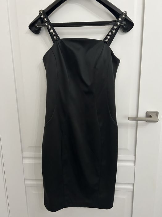 Черное платье вечернее