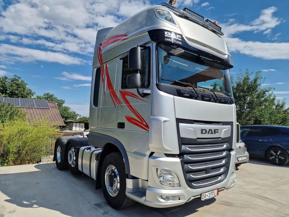 DAF XF 530 6x2, axa liftabila, RETARDER, Super Space 41900 eur+Tva, 12,9l, 2 girofaruri, proiectoare, faruri ceata, Frigider, Aer cond stationare, Anv balon puntea fata, Anv 80% ok, posibilitate leasing 4 ani,  50t cu trailer 3 axe,PROMOTIE 41900 EUR+Tva