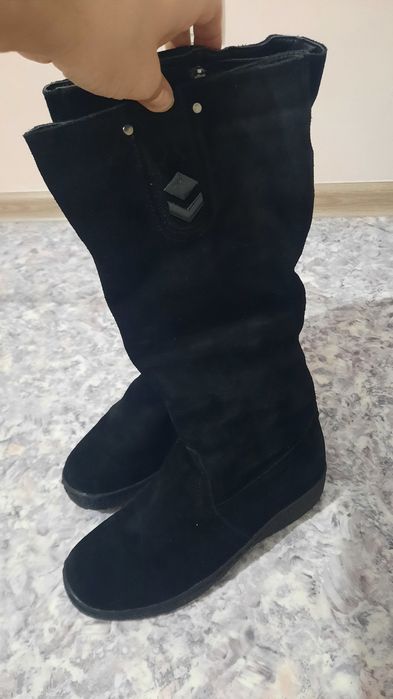 Продам сапоги натуральная замша