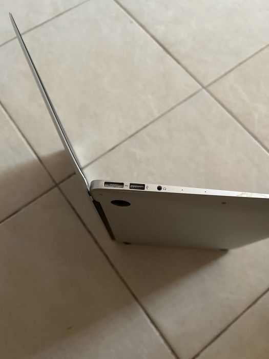 MacBook Air 13” (A1466, 2017) – на части / за ремонт
