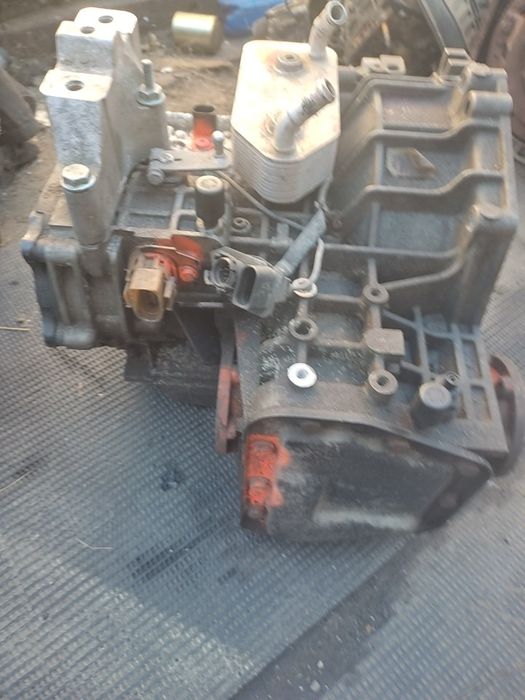 Продам коробку автоматическую, объем двигателя 1,6