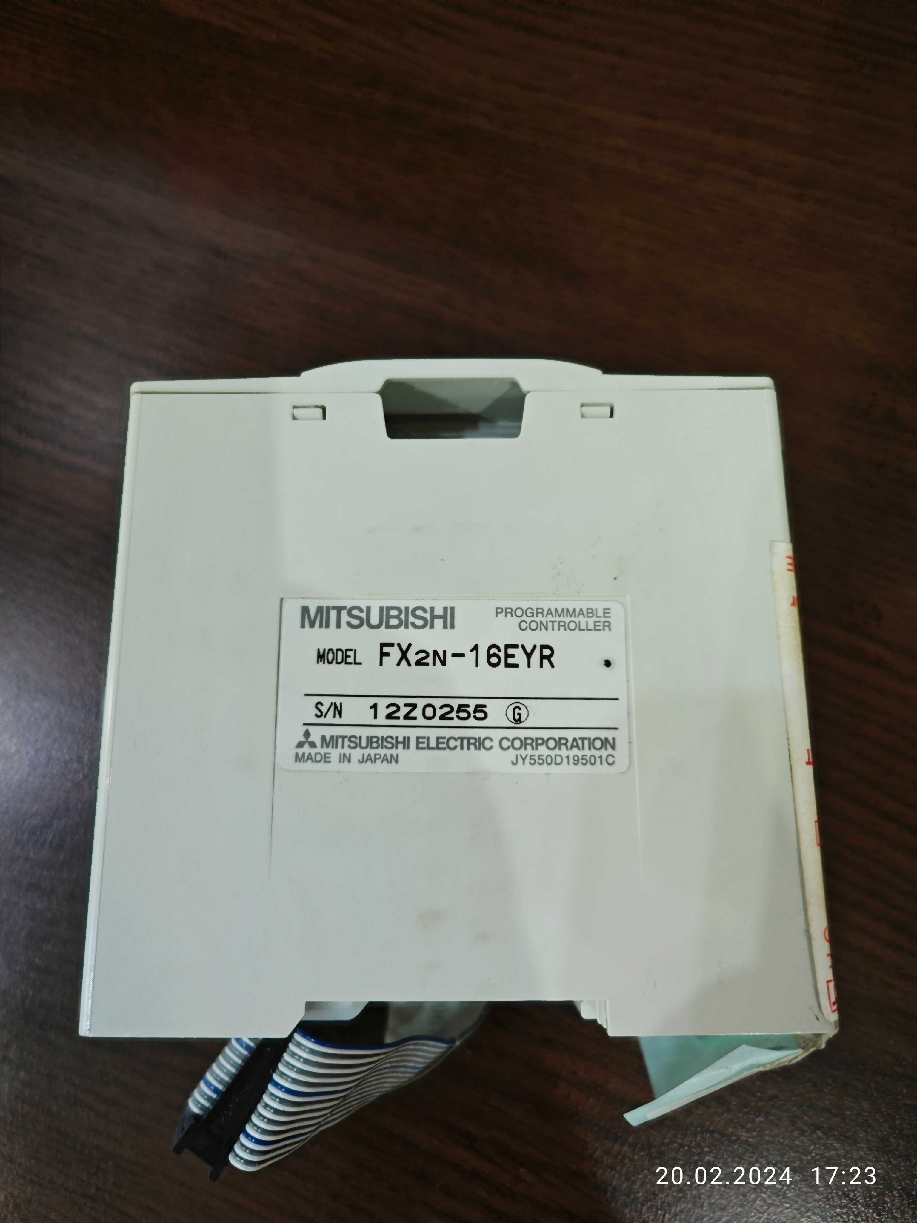 Контролер PLC Mitsubishi FX3U-128M