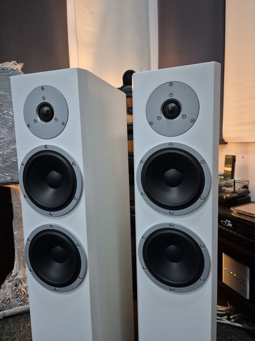 Dynaudio Excite X34 Boxe High End Top