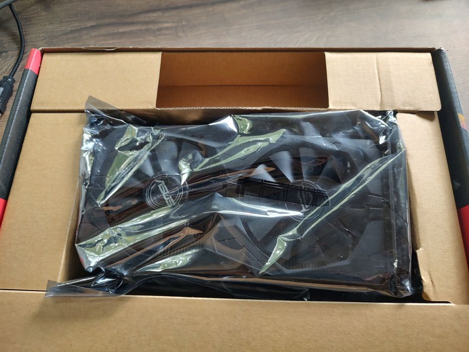 Видео карта Asus Rx 560 4gb