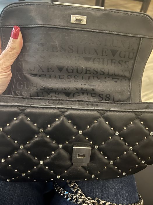 Оригинална чанта Guess