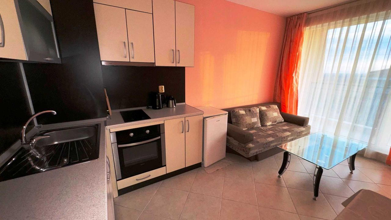 Продава се Двустаен апартамент в с. Кошарица, Област Бургас - 57 кв.м за 834 €/кв.м - Снимка #1