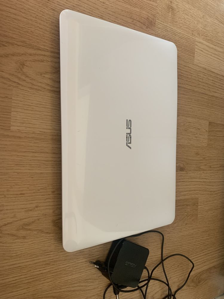 ASUS K555LJ-XX308D лаптоп