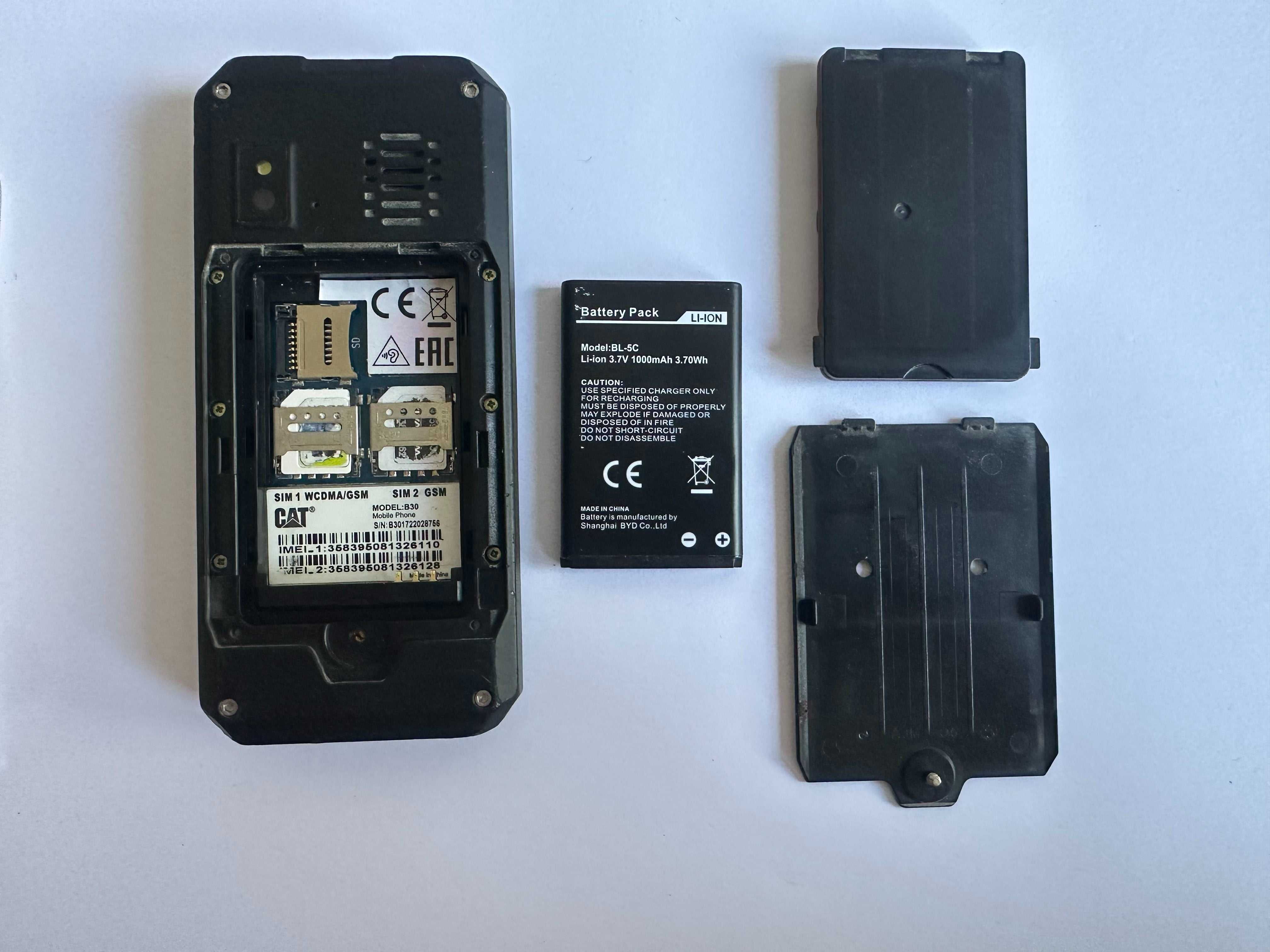 CAT B30 - Две SIM карти - Ударо и водо устойчив - Фабрично Отключен