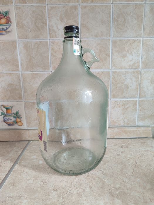 Продам 5л бутыли