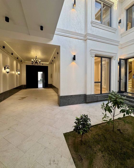 Новый евродом между Улугбекский район махалля Алишеробод