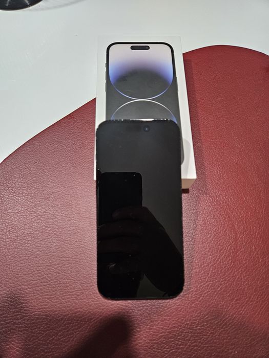 Vând Iphone 14 pro 256 gb