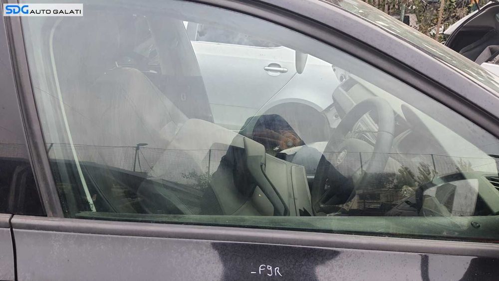 Geam Sticla de pe Usa Portiera Dreapta Fata Skoda Rapid 2012 - 2017 [C1587]