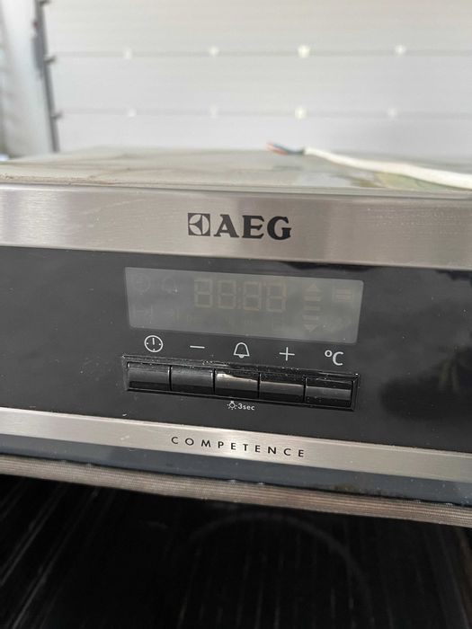 Фурнa за вграждане AEG (BE 5013421-M)
