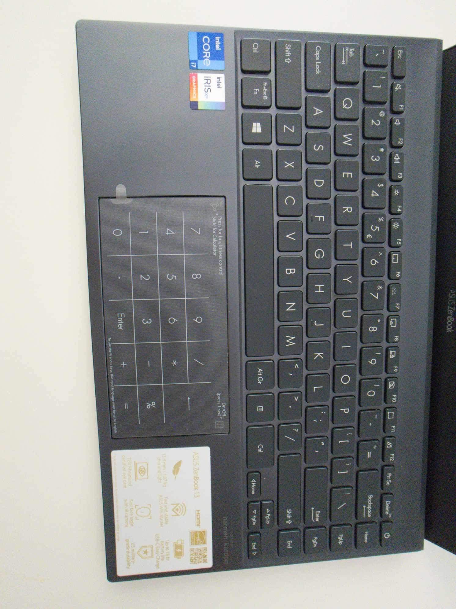 Laptop Asus Zenbook UX325EA