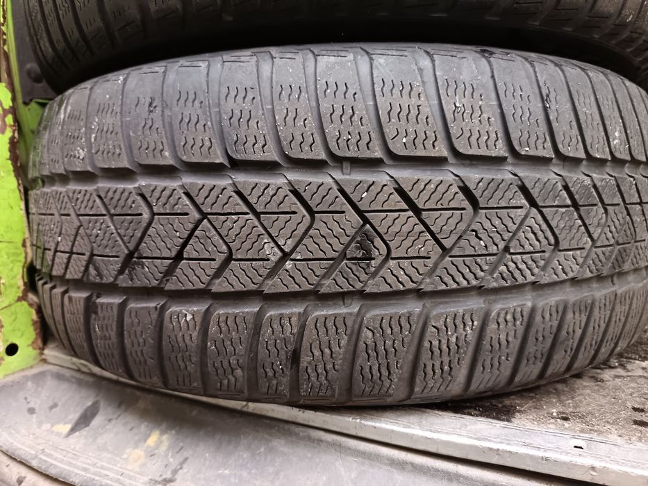 Anvelope MS iarna 225 50 17 pirelli runflat 2018 5.mm