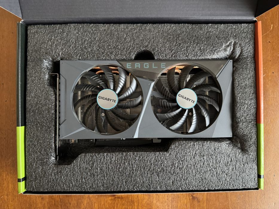 Placa video RTX 3060 ti gigabyte eagle oc