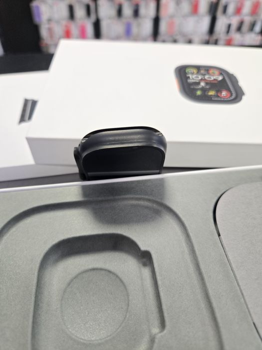 Apple Watch Ultra 2 / Black / Dark Green Band / DeluxGSM