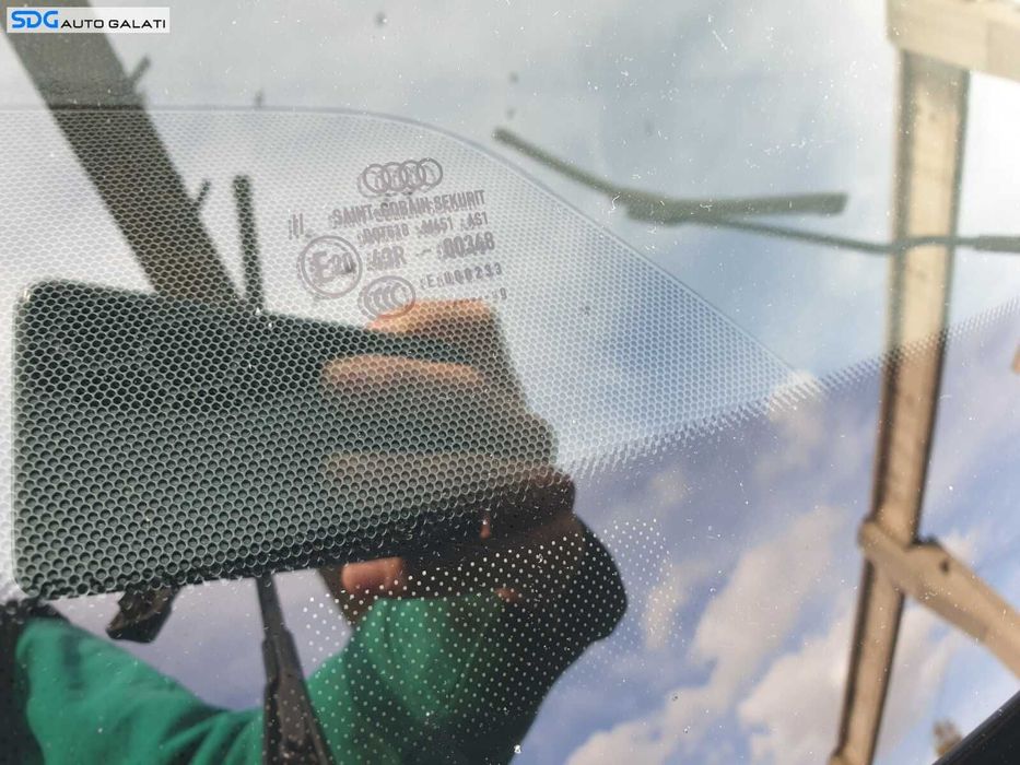 Parbriz Geam Sticla cu Senzor Ploaie Lumini Audi A4 B8 2008 - 2015 [C1854]