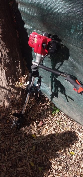 Vând motor barca și compresor 50 l