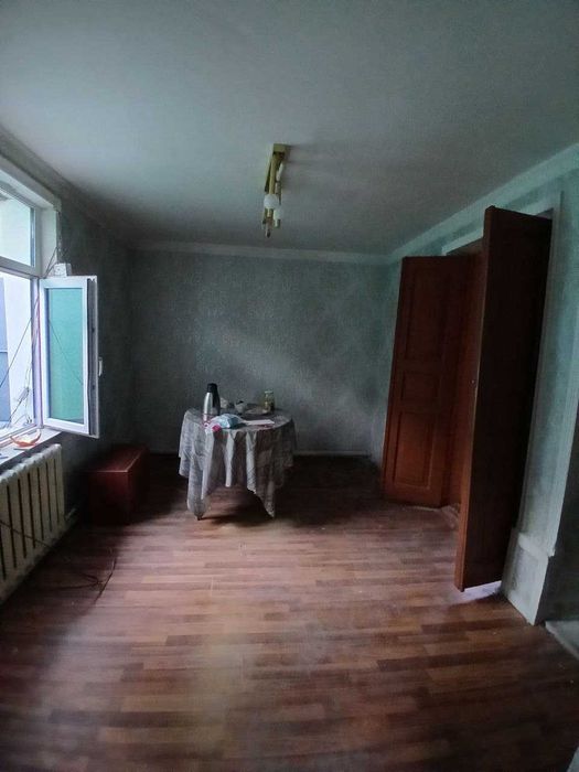 Дом 3 комнаты 1.3 соток  2 отдельных дома на участке