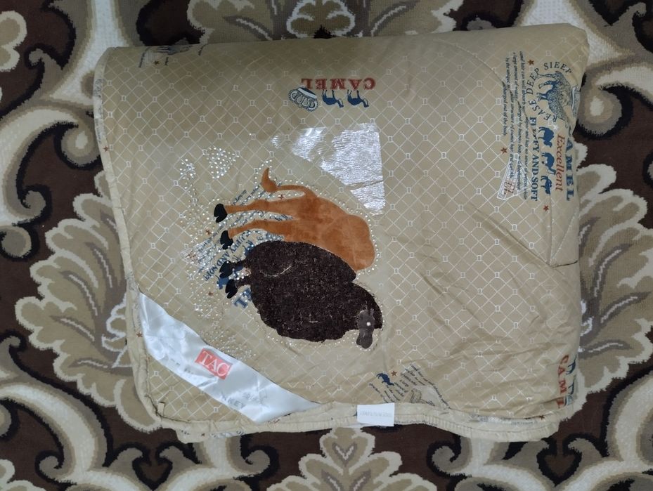 Одеяло из верблюжьей шерсти