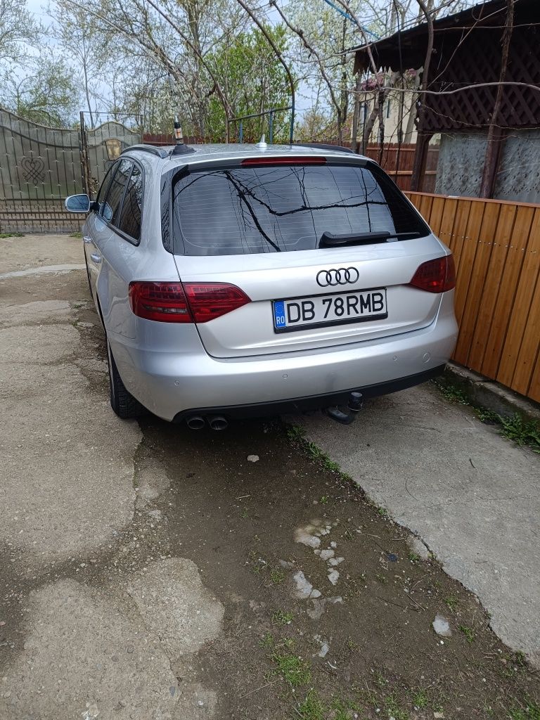 Audi A4 B8 S linie 2010