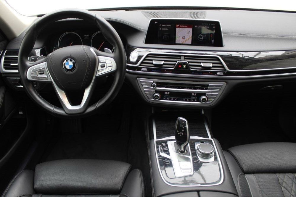⸻  BMW 730d xDrive G11 – 2019 – Full Option – Black Sapphire