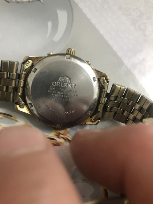 Продаеться часы ориент