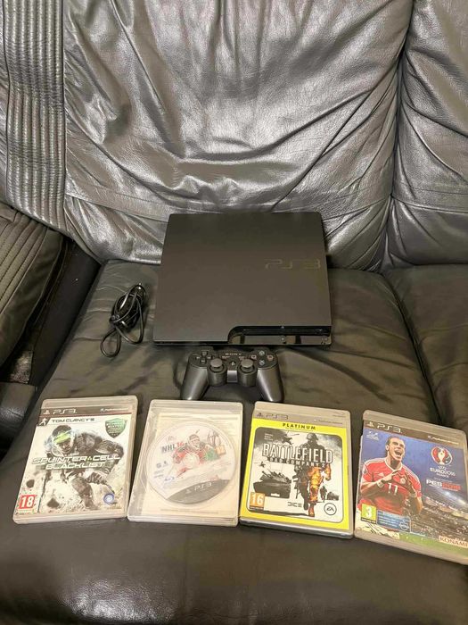 Sony PlayStation 3 Slim 320GB с 4 игри - като нова