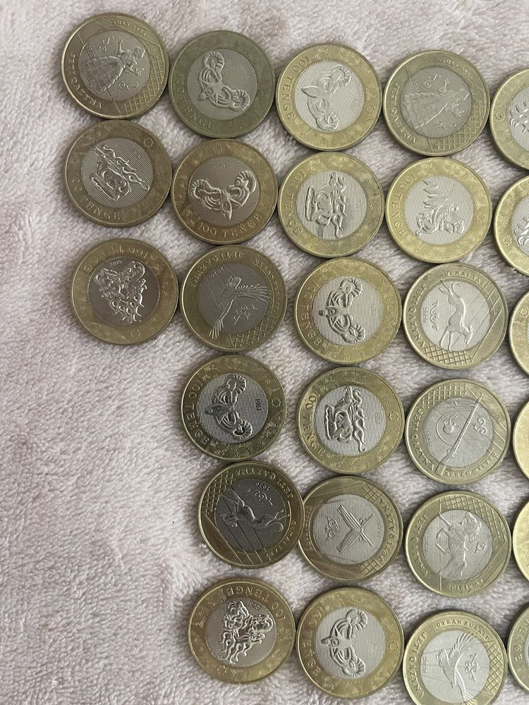 Продам колекционные монеты