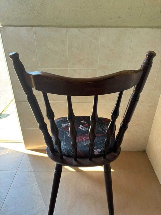 Столове дървени кафяви