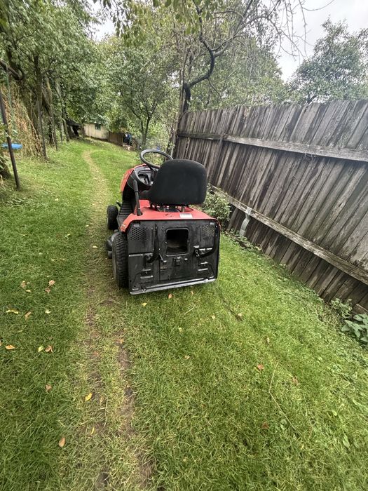 Vand tractor de tuns gazon