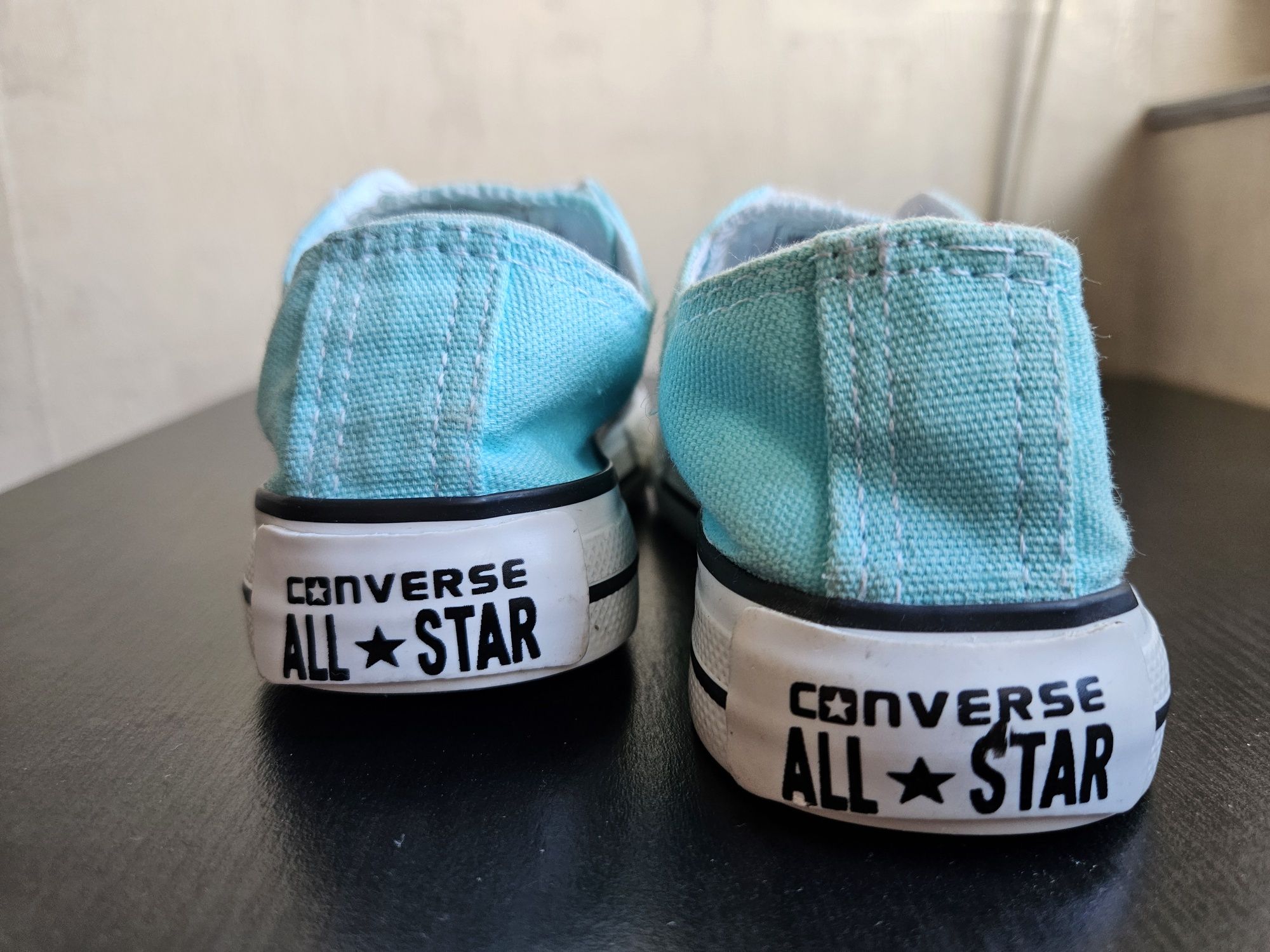 Детски кецове Converse нови
