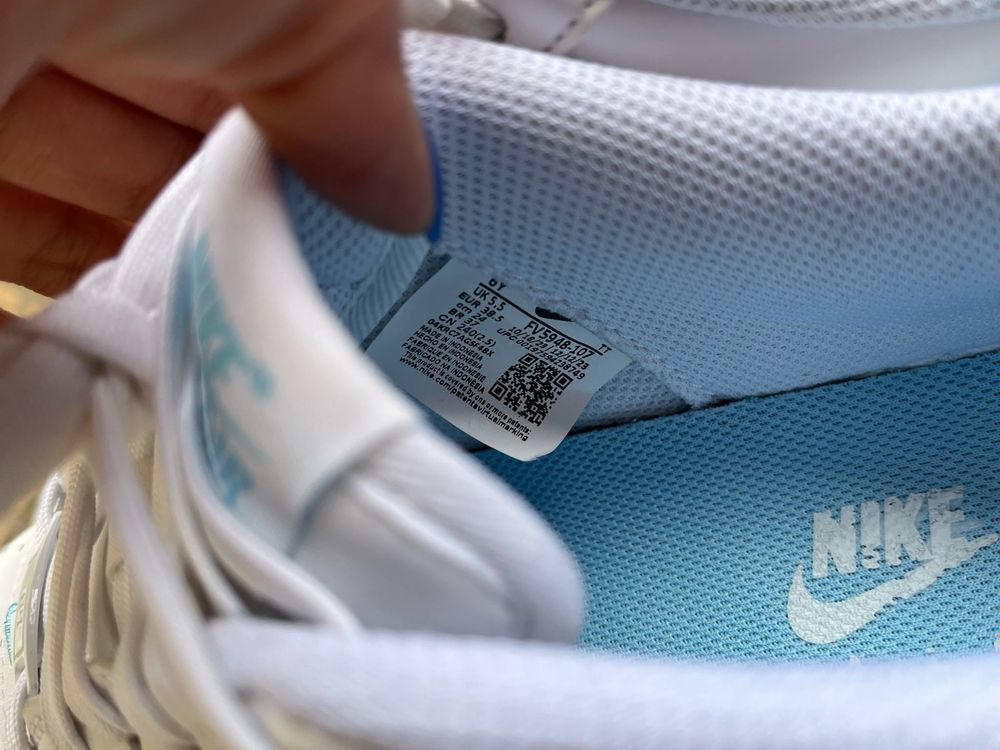 Nike air force 1 в бяло и светло синьо