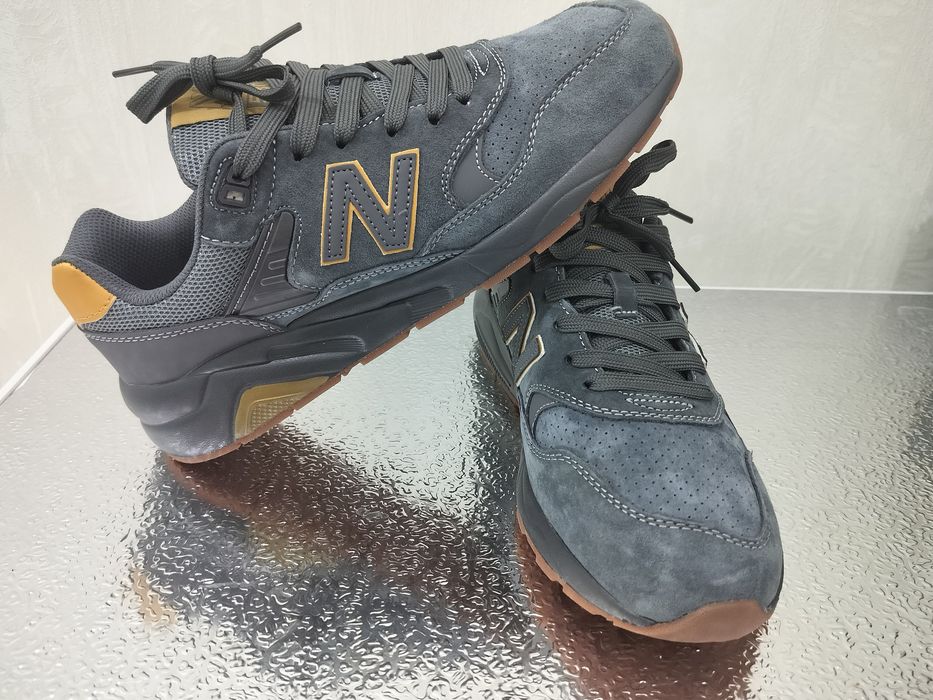 Мужские кроссовки 44 размера