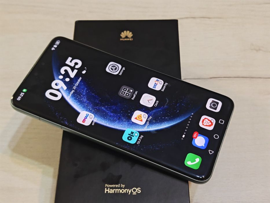 Като нов Huawei Mate 60 Pro 12GB RAM 512 GB Green