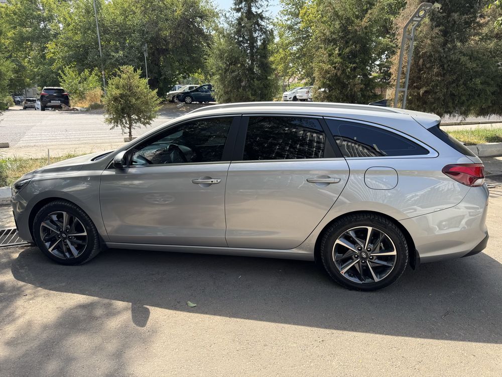 Hundai i30 2022 год