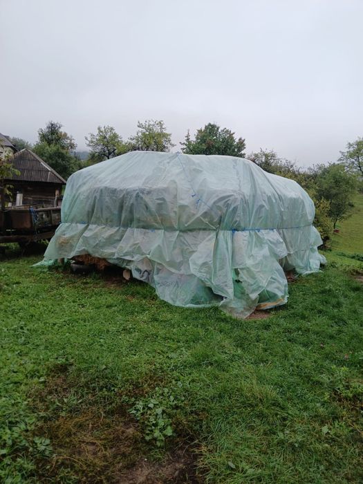 Baloți de fân și otavă